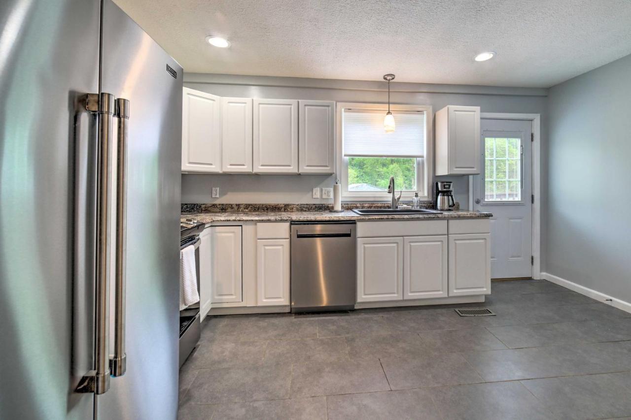 Morgantown Home With Deck About 2 Mi To Wv University! Екстериор снимка