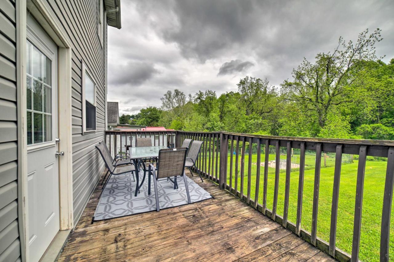 Morgantown Home With Deck About 2 Mi To Wv University! Екстериор снимка